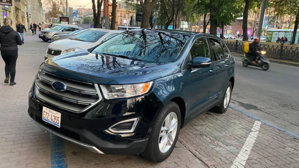 Ford Edge 4