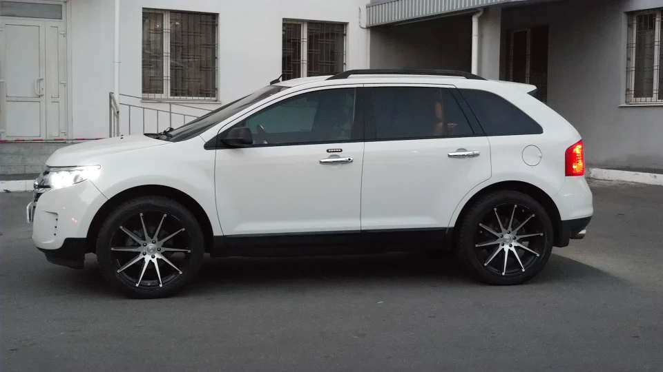 Ford Edge 2