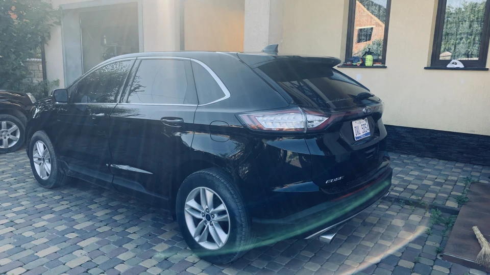 Ford Edge 2.0 turbo 4wd 2