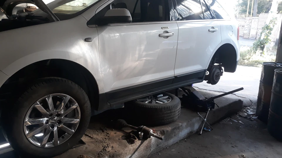 Ford Edge 2.0л передній привід