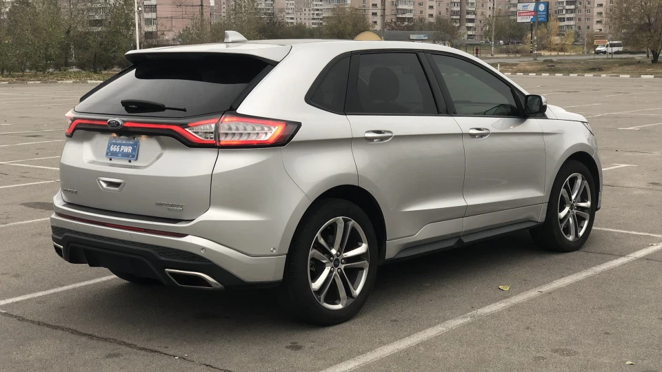 Ford Edge 2.7 4
