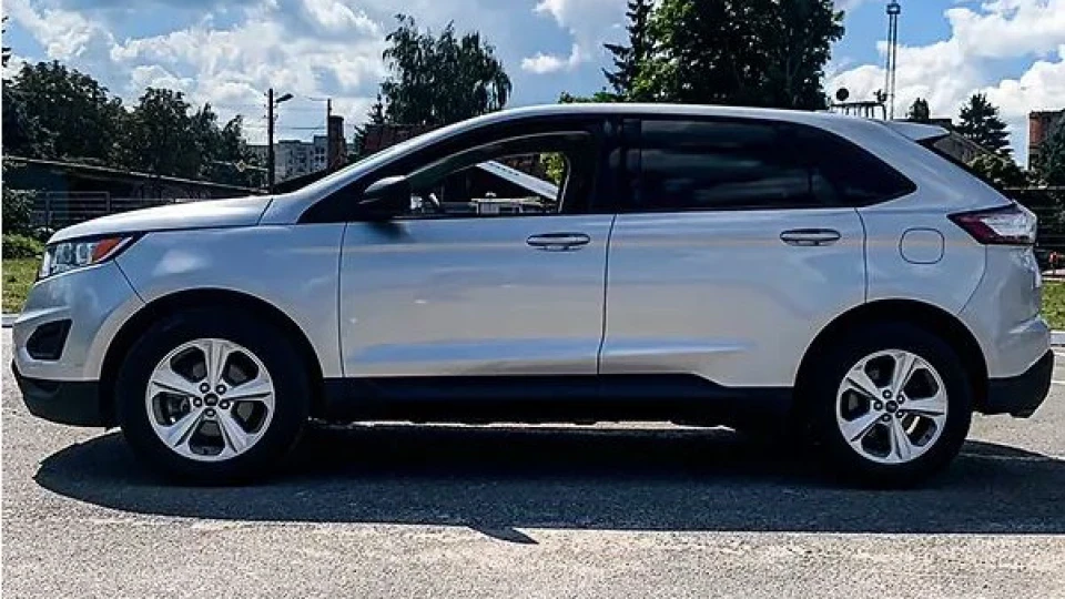 Ford Edge 3.5 V6 Titanium USA 2