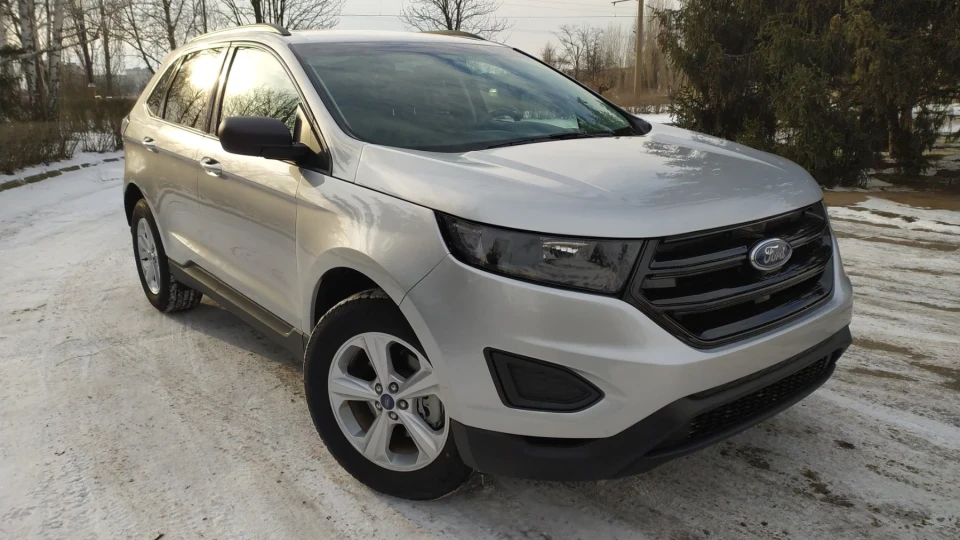 Ford Edge Metallic biturbo 2