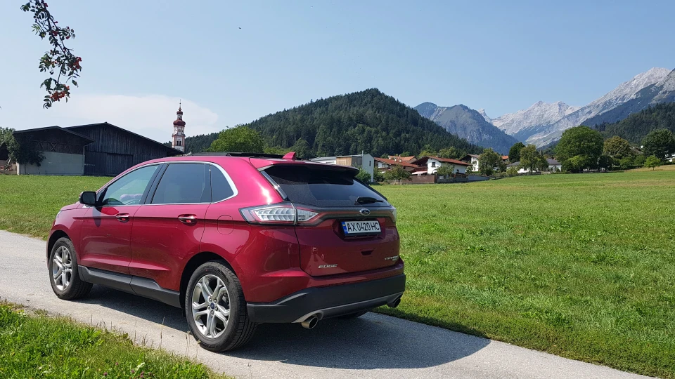 Ford Edge Titanium->Sport