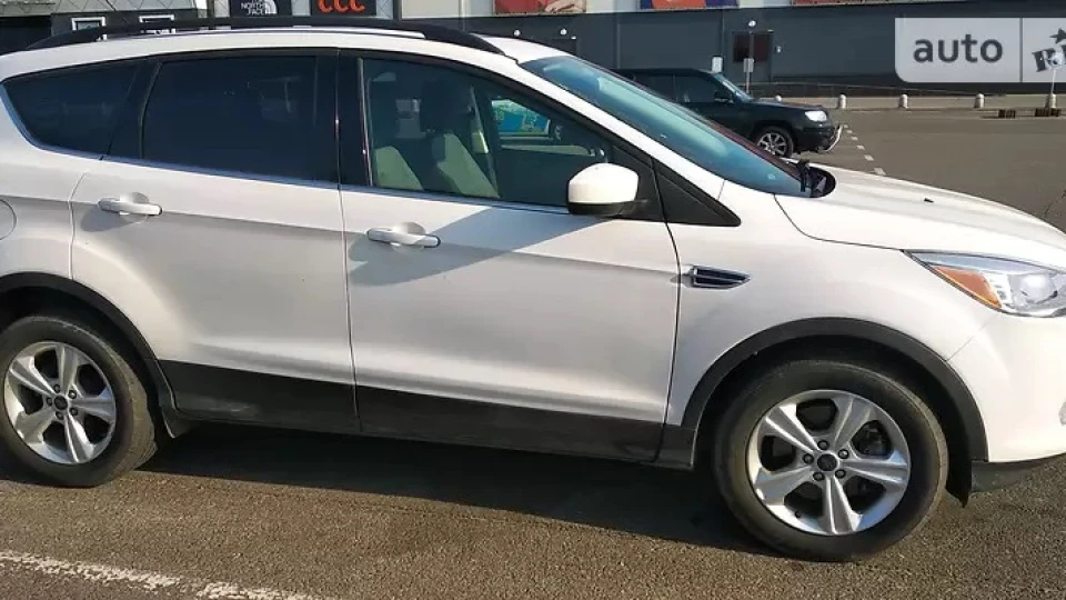 Ford Escape 2