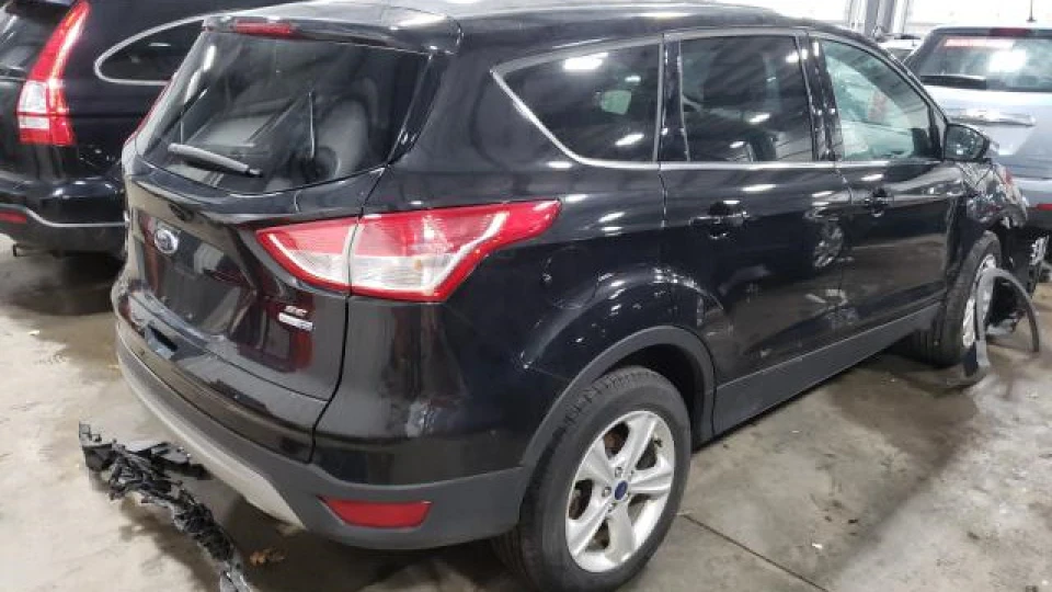 Ford Escape 2.0 ecoboost awd 3