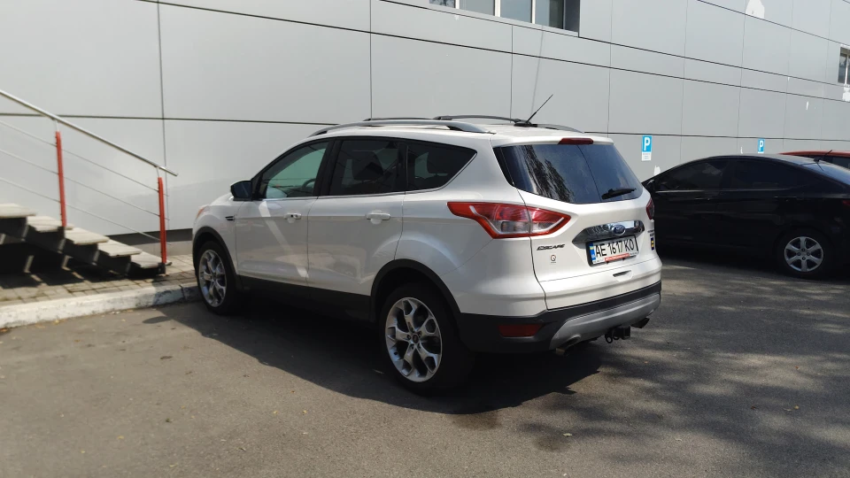 Ford Escape 2.0 ecoboost білий платина 2