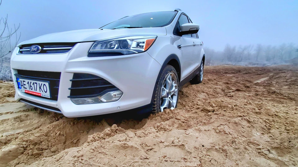 Ford Escape 2.0 ecoboost білий платина 4