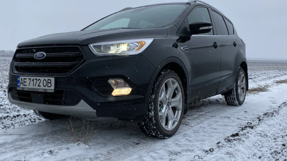 Ford Escape 2.0 EcoBoost Titanium 4