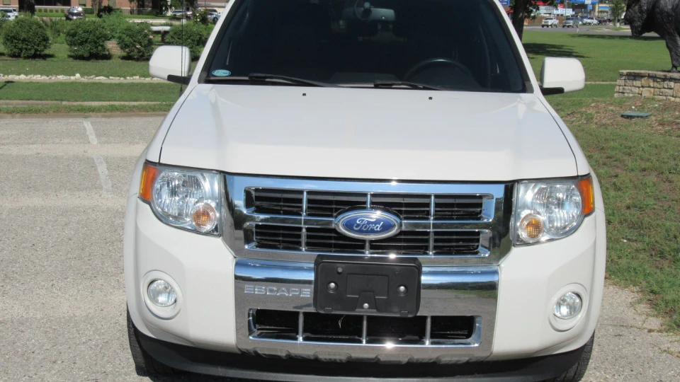 Ford Escape Lim 2