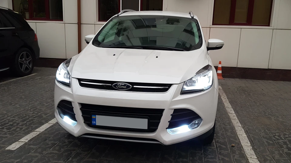 Ford Escape Titanium 3