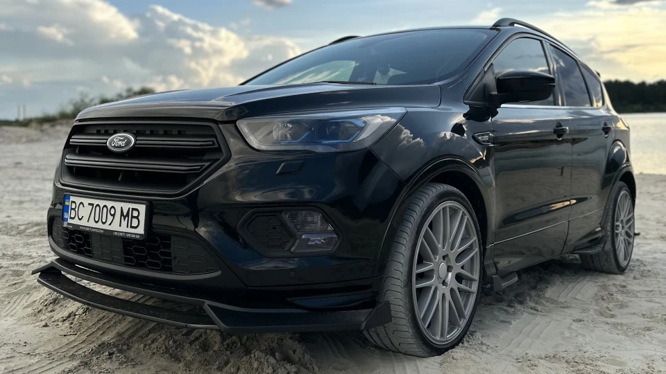 Ford Escape Titanium 2
