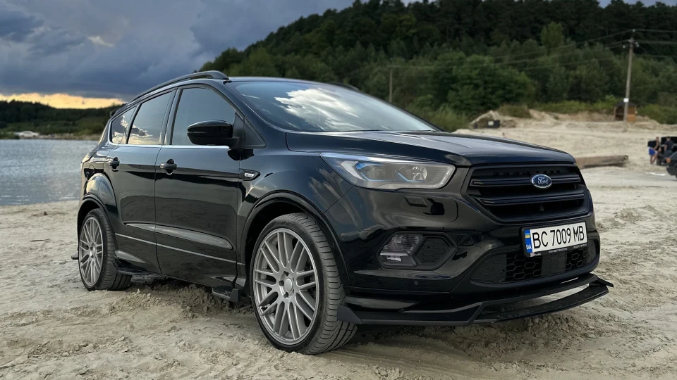 Ford Escape Titanium 4