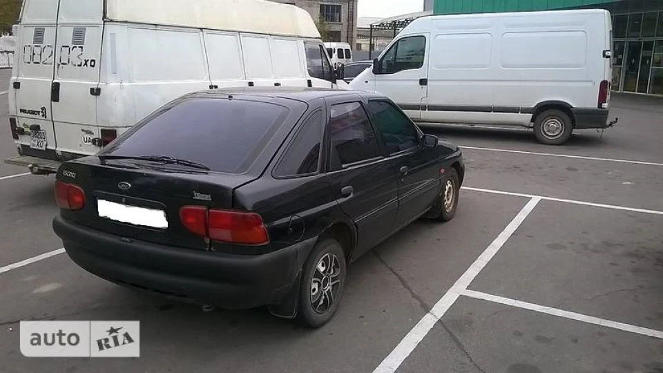 Ford Escort 2