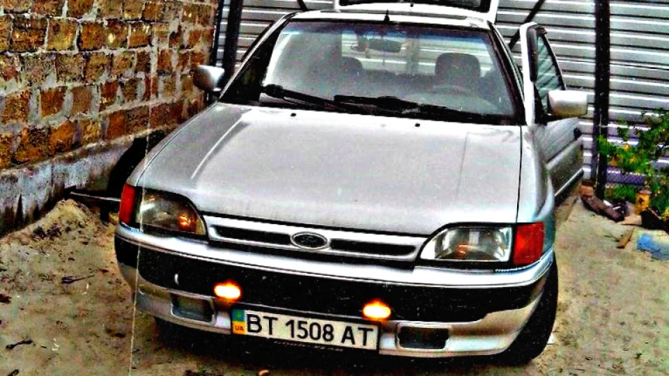 Ford Escort 2