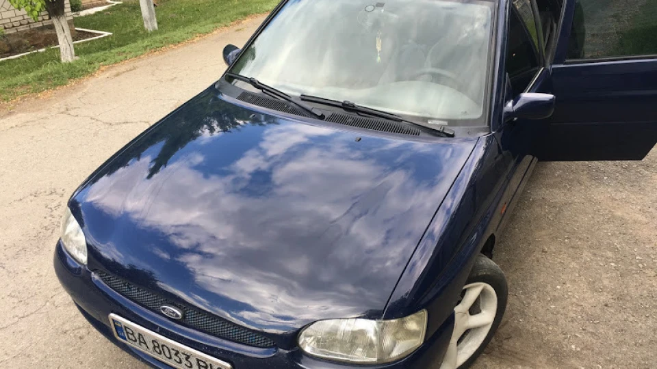 Ford Escort 2