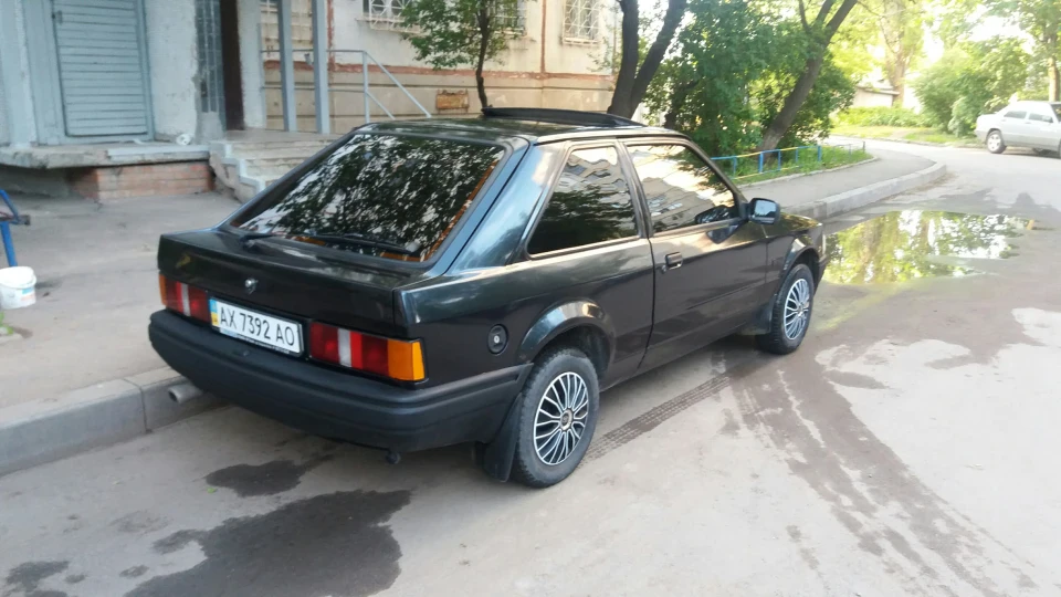 Ford Escort 3