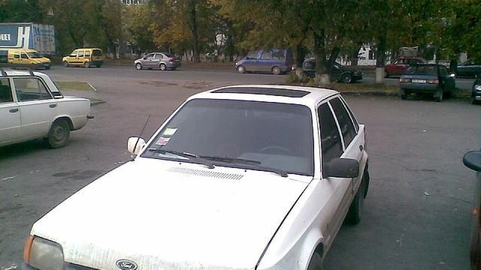 Ford Escort 2