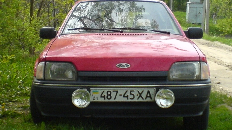 Ford Escort 2