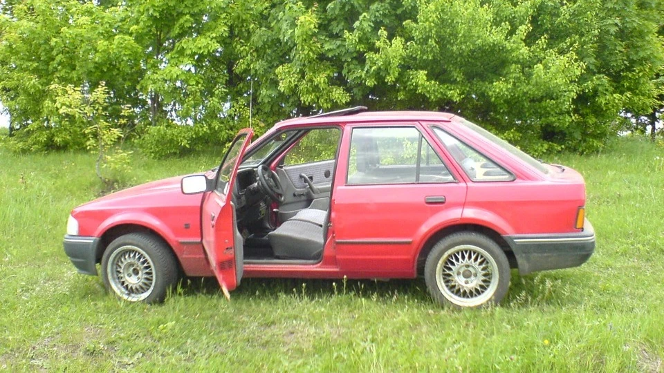 Ford Escort 4