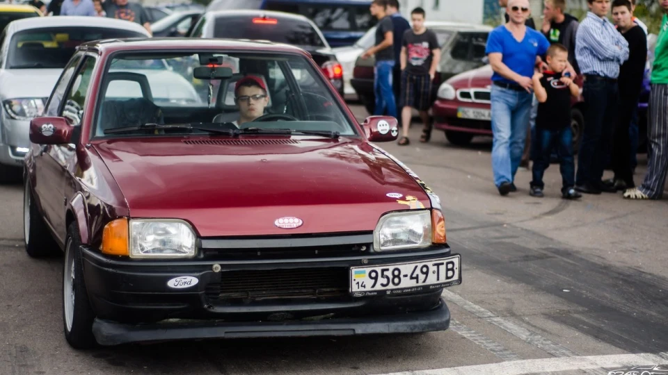 Ford Escort 2