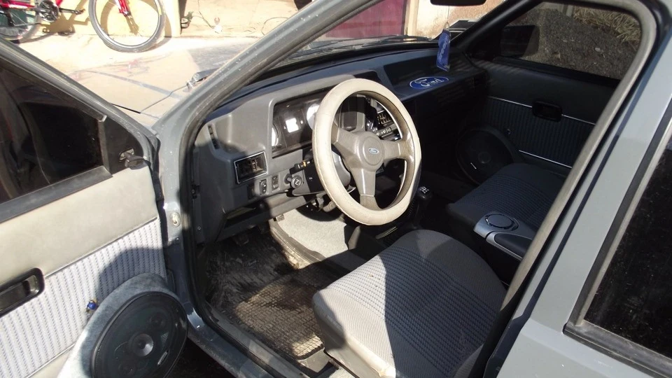 Ford Escort 2