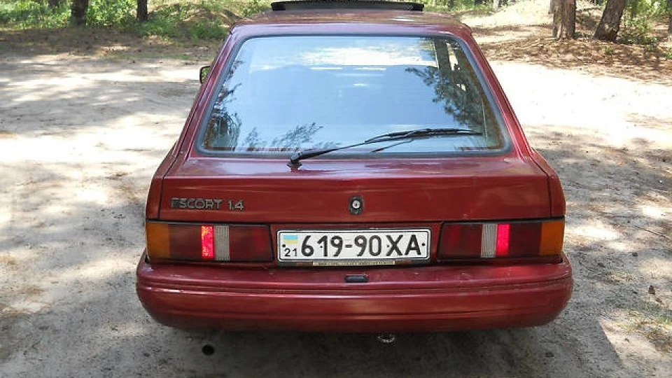 Ford Escort 2