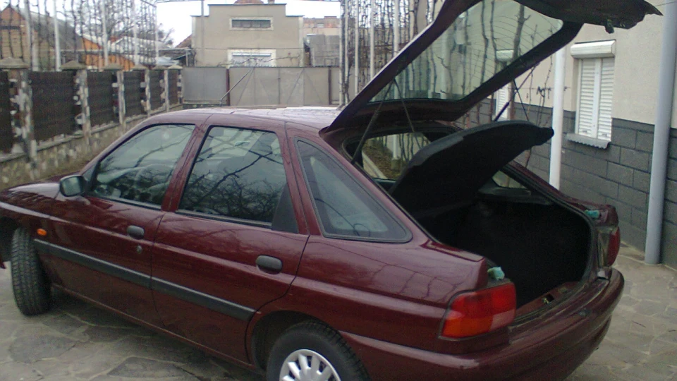 Ford Escort 4