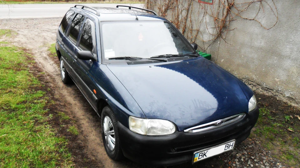 Ford Escort 2