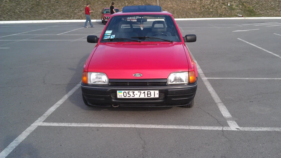 Ford Escort 2