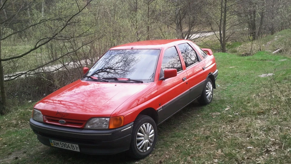 Ford Escort 2