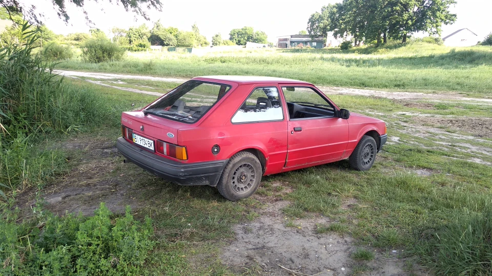 Ford Escort 2