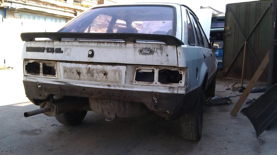 Ford Escort 4