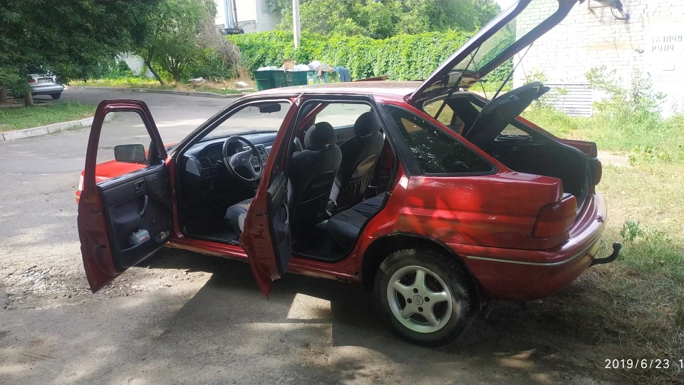 Ford Escort 4