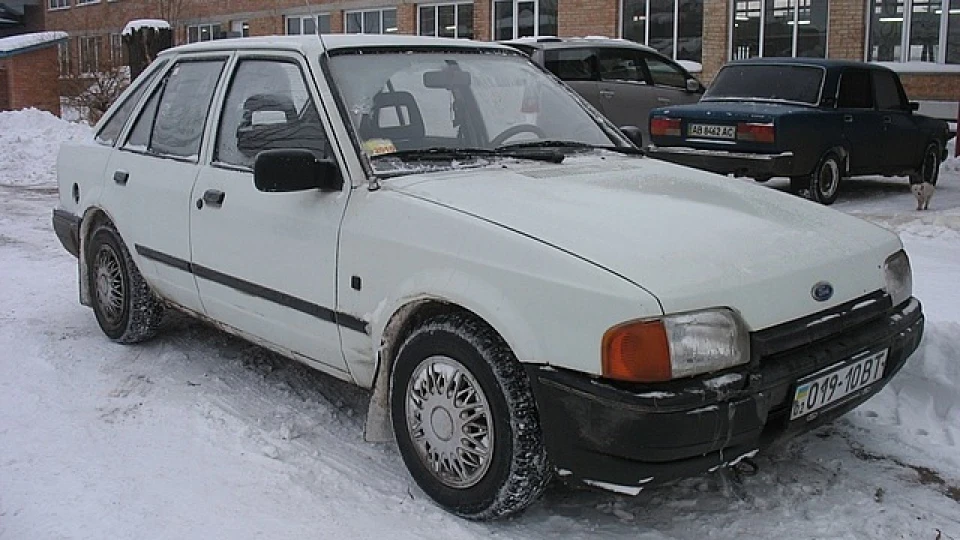 Ford Escort 2