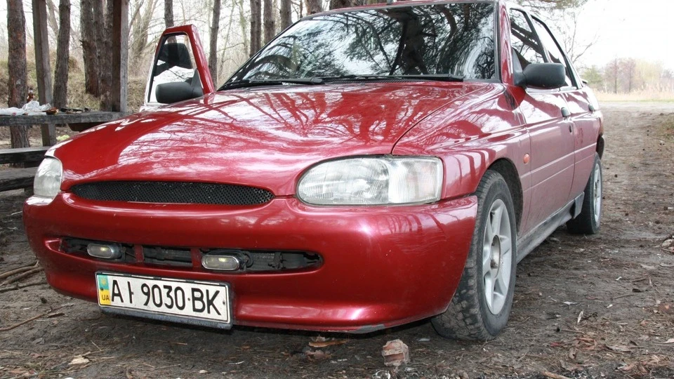 Ford Escort 4