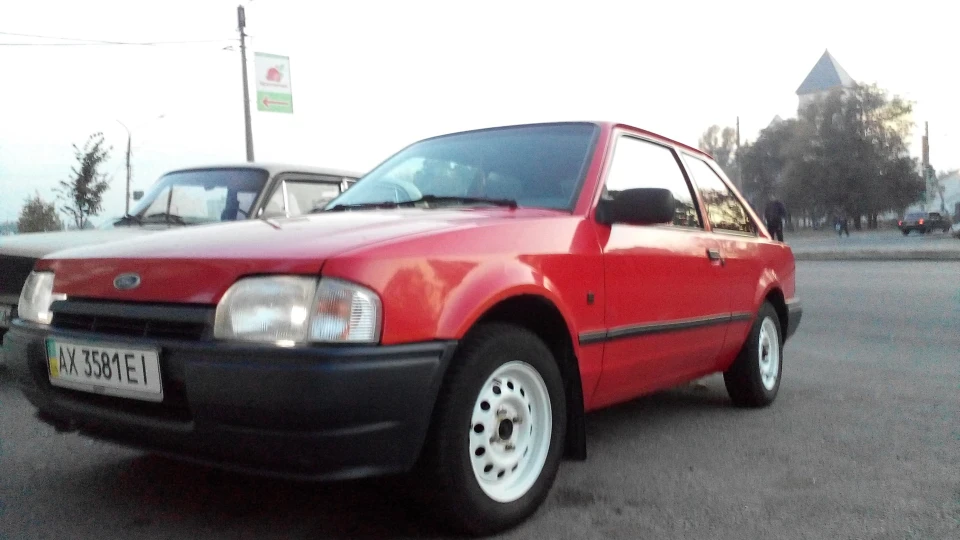 Ford Escort 2