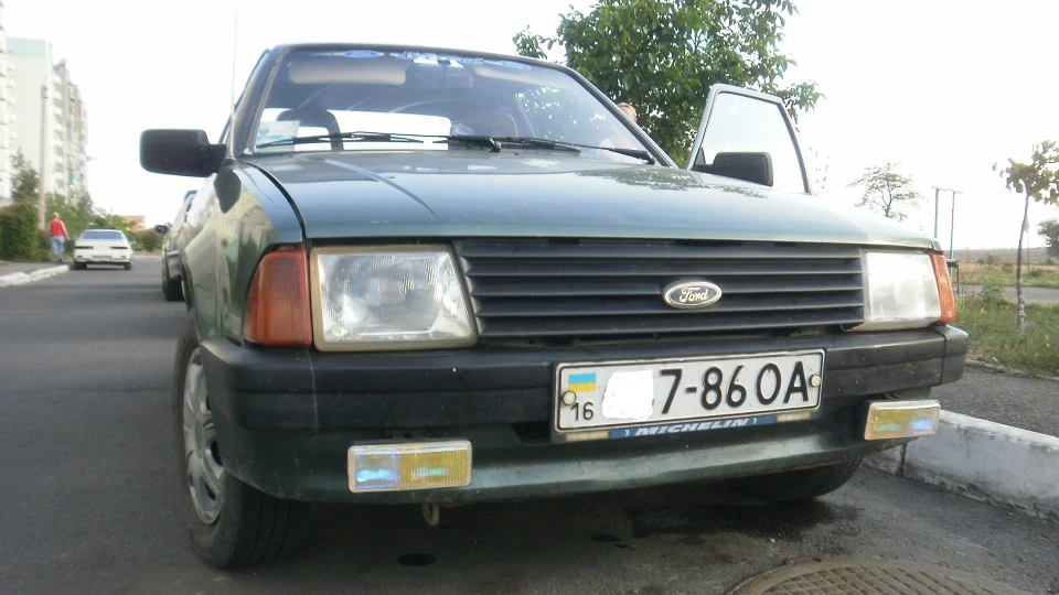 Ford Escort 2