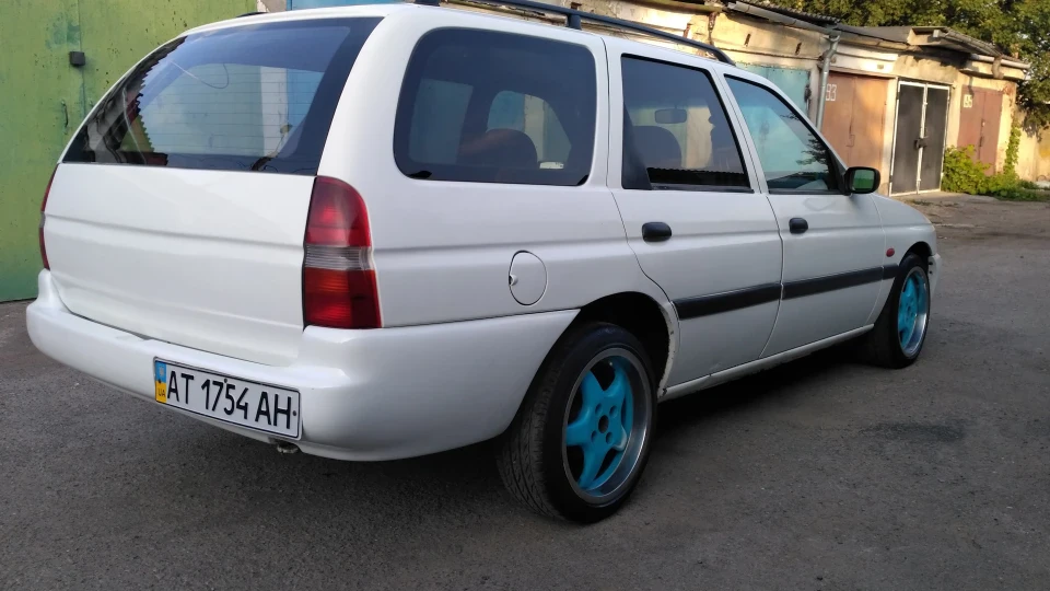 Ford Escort 3