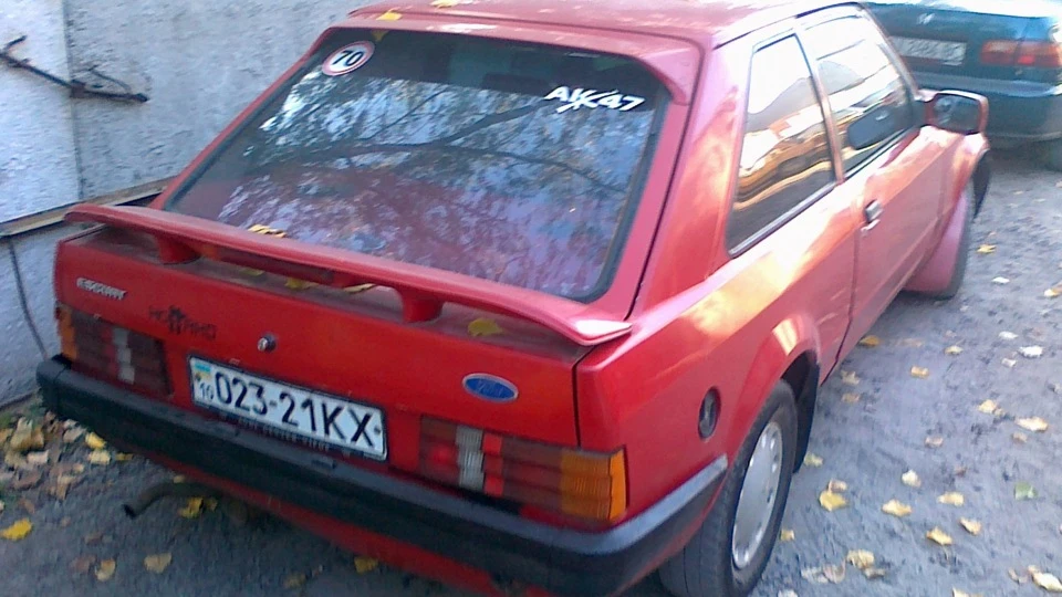 Ford Escort 2