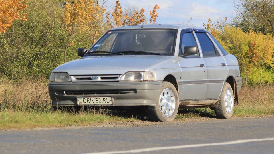 Ford Escort 2