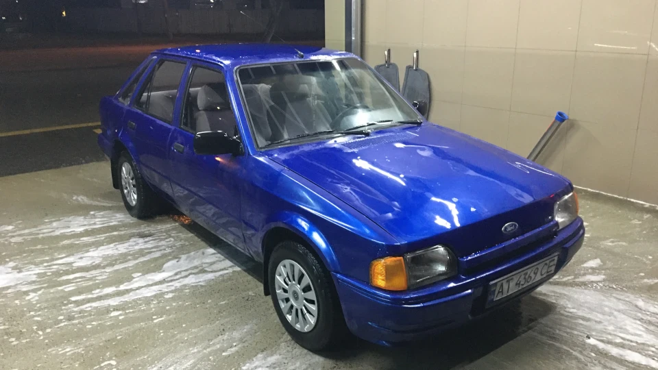 Ford Escort 2