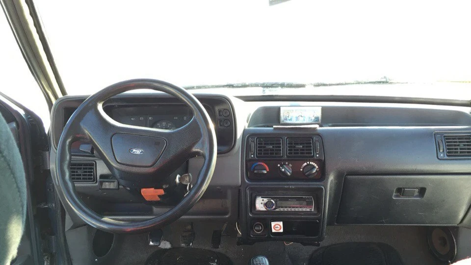 Ford Escort 1.4 CL WEBER 5