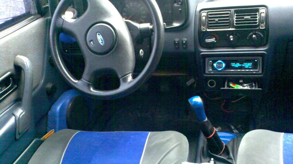 Ford Escort 1,4 CVH 2