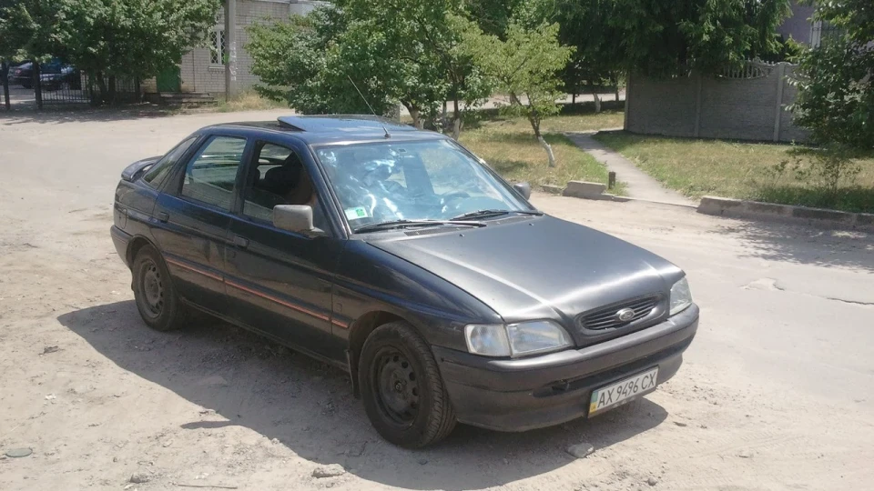 Ford Escort 1.4 2