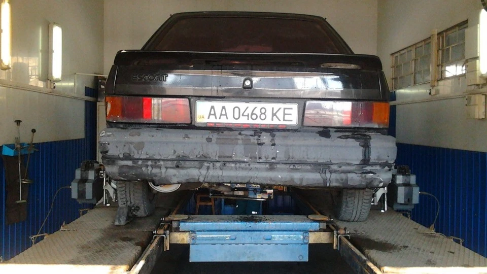 Ford Escort 1.4СVH RS kit 3