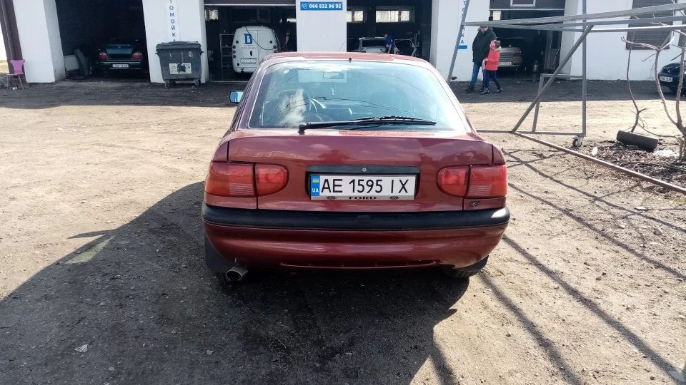 Ford Escort 1.6 16v Дрібний Вжик 2