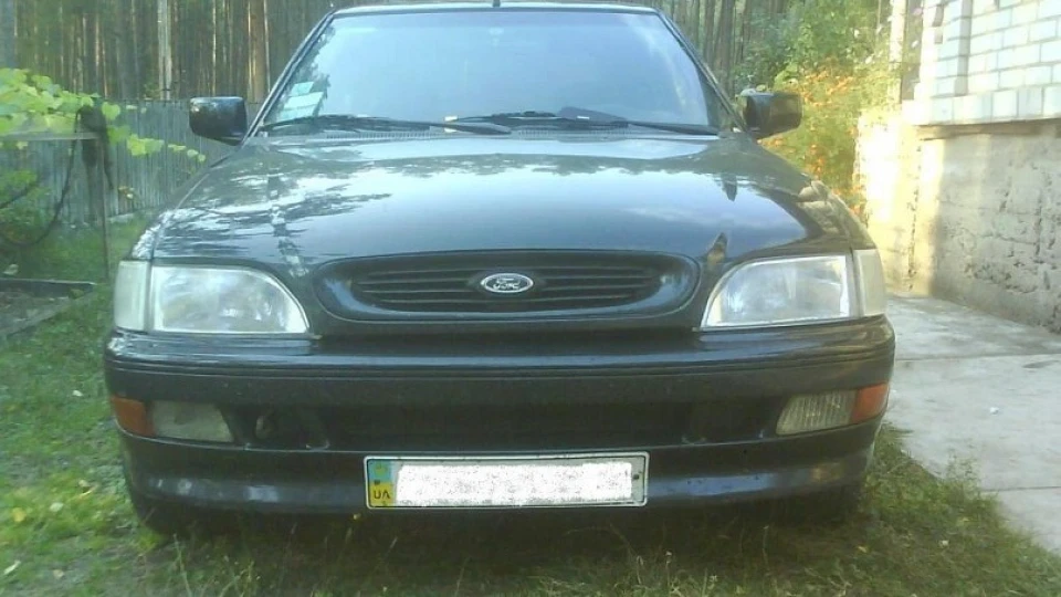 Ford Escort 1.6 Zetec 2