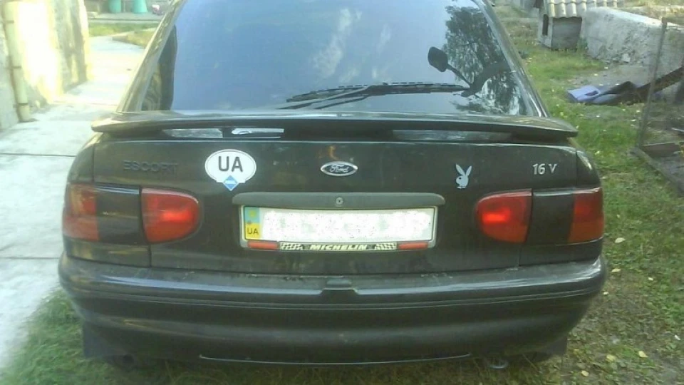 Ford Escort 1.6 Zetec 4