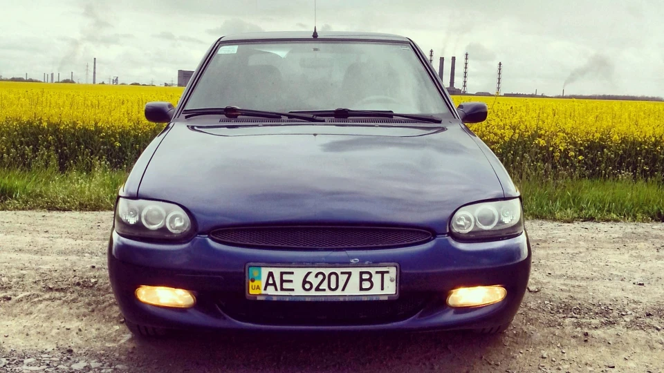 Ford Escort 1.6i "Ozon" 2